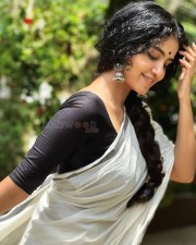 Enchanting Anupama Parameswaran in a White Traditional Saree with Black Blouse Pictures 02
