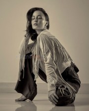 Ganapath Part 1 Movie Actress Elli Avram Photoshoot Stills 04
