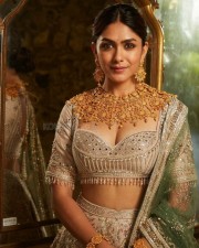 Glam Mrunal Thakur Pictures 02 Glam Mrunal Thakur Pictures 02