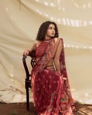 Glamorous Actress Anupama Parameswaran in a Red Floral Printed Saree Photos 03 Glamorous Actress Anupama Parameswaran in a Red Floral Printed Saree Photos 03