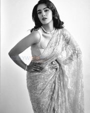 Glamorous Actress Kavya Thapar in a Pink Lace Sequin Saree Photos 10