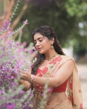 Graceful Actress Rashi Singh in a Floral Print Saree Photos 02