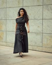 Graceful Anupama Parameswaran in a Black One Shoulder Top with a Safari Skirt Pictures 03