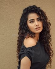 Graceful Anupama Parameswaran in a Black One Shoulder Top with a Safari Skirt Pictures 06