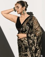 Gulabi Actress Huma Qureshi in a Black Floral Embroidered Saree with a Matching Sleeveless Blouse Photos 02