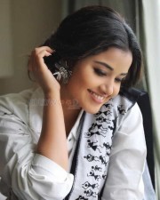 Hello Guru Prema Kosame Heroine Anupama Parameswaran Photos