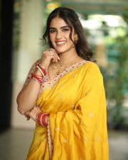 Heroine Kavya Thapar at Viswam Movie Interview Photos 26 Heroine Kavya Thapar at Viswam Movie Interview Photos 26