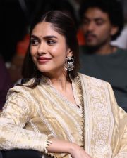 Heroine Mrunal Thakur at Dacoit Movie Trailer Launch Photos 25 Heroine Mrunal Thakur at Dacoit Movie Trailer Launch Photos 25