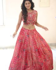 Heroine Rashi Singh at Paanch Minar Press Meet Photos 32