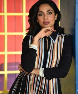 Heroine Sobhita Dhulipala at Major Movie Interview Photos 24