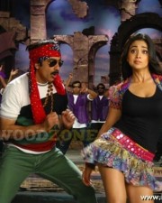 Hot And Sexy Shriya Saran Pics