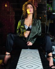 Hot Elli Avram FHM Pictures 03 Hot Elli Avram FHM Pictures 03