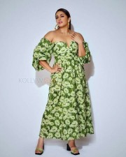 Huma Qureshi in a Green Floral Dress Pictures 03