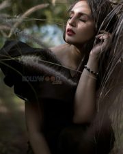 Indian Actress Huma Qureshi Photos