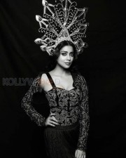 Indian Actress Shriya Saran Pictures