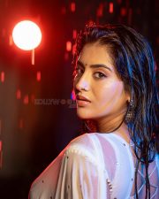 Indian Beauty Rashi Singh in a Wet White Saree Pictures 03