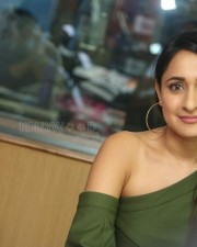 Jaya Janaki Nayaka Movie Heroine Pragya Jaiswal At Radio City Photos