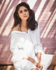 Mrunal Thakur 4 Jersey Movie Actress Mrunal Thakur Photoshoot Pictures