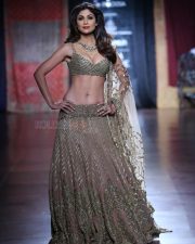 KD The Devil Actress Shilpa Shetty Sexy Photos 02