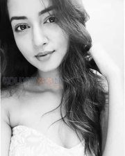 Kannada Actress Shanvi Srivastava Pictures