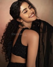 Malayalam Actress Anupama Parameswaran Sexy in Black Saree Photos 03