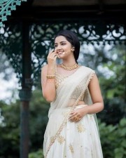 Mallu Actress Anupama Parameswaran Photos