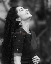 Mareechika Actress Anupama Parameswaran in a Green Saree with a Royal Blue Blouse Pictures 05