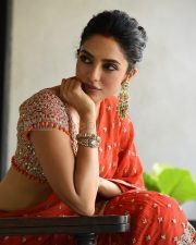 Mesmerizing Actress Sobhita Dhulipala in a Coral Orange Embroidered Chiffon Saree with Polki Jewelry Photos 02 Mesmerizing Actress Sobhita Dhulipala in a Coral Orange Embroidered Chiffon Saree with Polki Jewelry Photos 02