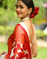 Mrunal Thakur at Sita Ramam Movie Song Launch Pictures 06 Mrunal Thakur at Sita Ramam Movie Song Launch Pictures 06