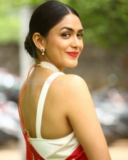 Mrunal Thakur at Sita Ramam Movie Song Launch Pictures 10 Mrunal Thakur at Sita Ramam Movie Song Launch Pictures 10