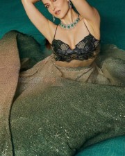 Naane Varuvein Actress Elli Avrram Sexy Photoshoot Pictures 04