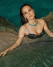 Naane Varuvein Actress Elli Avrram Sexy Photoshoot Pictures 05 Naane Varuvein Actress Elli Avrram Sexy Photoshoot Pictures 05