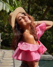 Non Violence Actress Shriya Saran Sexy in a Pink Off Shoulder Ruffled Crop Top Photos 02