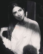 Nutan S Granddaughter Pranutan Bahl Photos