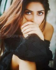 Nutan S Granddaughter Pranutan Bahl Photos