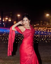 Paanch Minar Actress Rashi Singh in a Red Designer Saree with a Matching Embroidered Sleeveless Blouse Pictures 01
