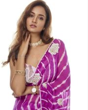 Petite Cute Shanvi Srivastava Saree Pictures 06
