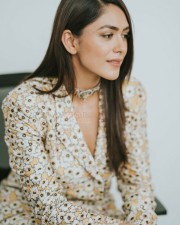 Pippa Actress Mrunal Thakur Photoshoot Pictures 03 Pippa Actress Mrunal Thakur Photoshoot Pictures 03