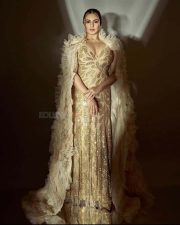 Ravishing Huma Qureshi in a White Low Cut Outfit Photos 02