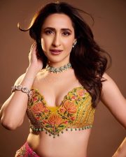 Riveting Pragya Jaiswal in a Yellow Floral Lehenga Photos 01
