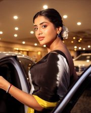 Sexy Actress Rashi Singh in a Black and White Saree with a Yellow Border and Black Bustier Sleeveless Blouse Photos 02