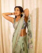 Sexy Glam Rashi Singh in a Soft Pastel Saree for Zee Telugu Kutumbam Awards 2025 Photos 02