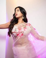Sexy Rashi Singh Navel in a Pink Floral Saree Pictures 01