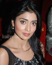 Sexy Shriya New Pictures