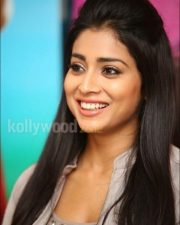 Sexy Shriya Pavitra Movie Press Meet Pictures