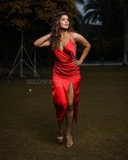 Sexy Stunner Kavya Thapar Photoshoot Stills 02