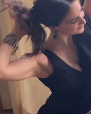 Sexy Swedish Model Elli Avrram in a Black Saree with Sleeveless Blouse Pictures 02