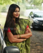 Shruthi Reddy New Photoshoot Pictures
