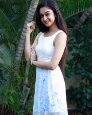 Sollividava Aishwarya Arjun Photos