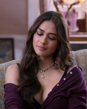 Son of Sardaar 2 Actress Mrunal Thakur Sexy Cleavage Photos 03